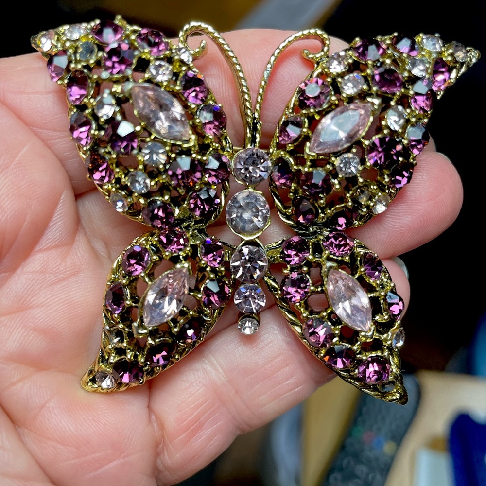 Gorgeous large Butterfly Rhinestone Brooch